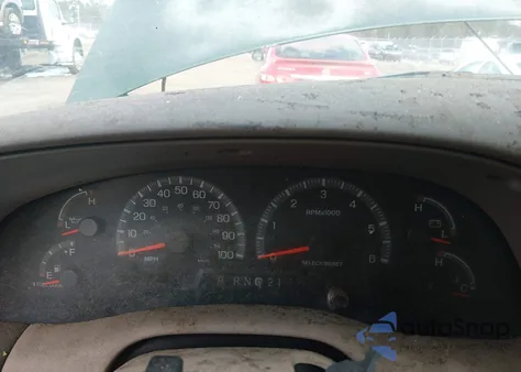 1999 Ford Expedition Eddie Bauer/Xlt z USA, uszkodzony, nr VIN 1FMRU1769XLA04290